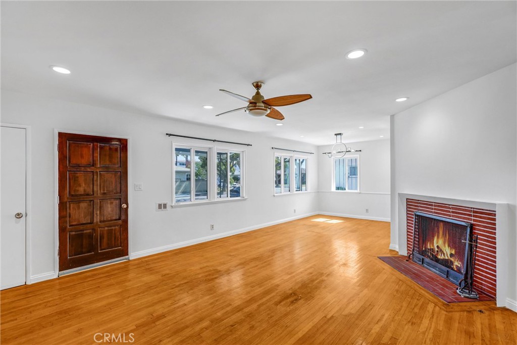 15505 Van Buren Ave.