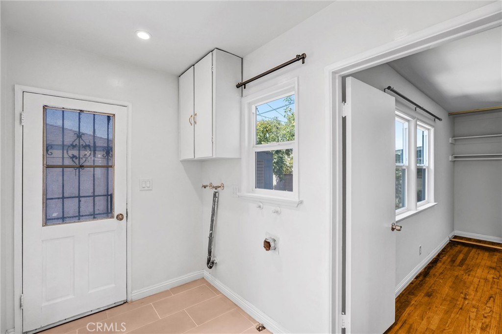 15505 Van Buren Ave.