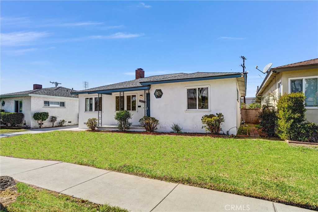 15505 Van Buren Ave.