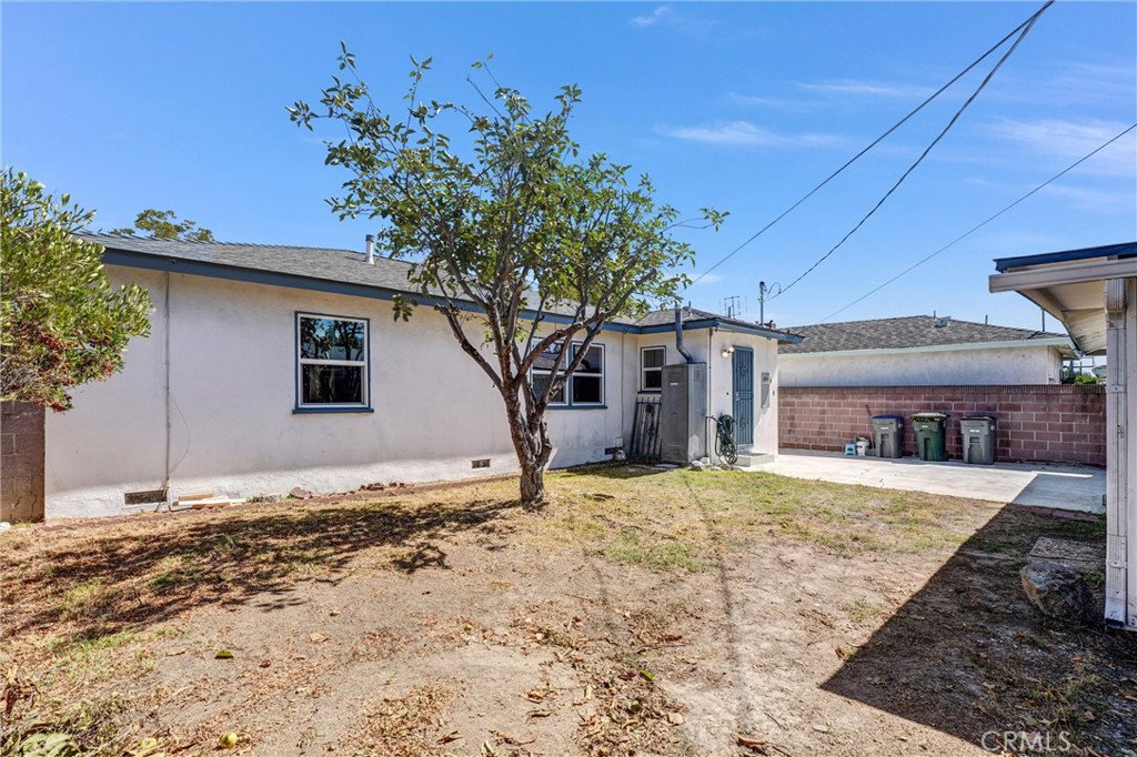 15505 Van Buren Ave.