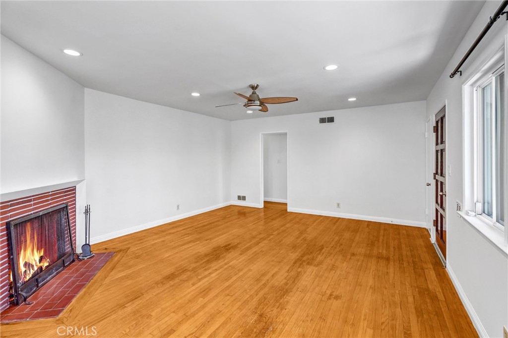 15505 Van Buren Ave.