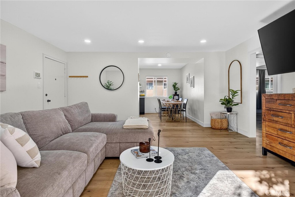 14903 S Normandie 204