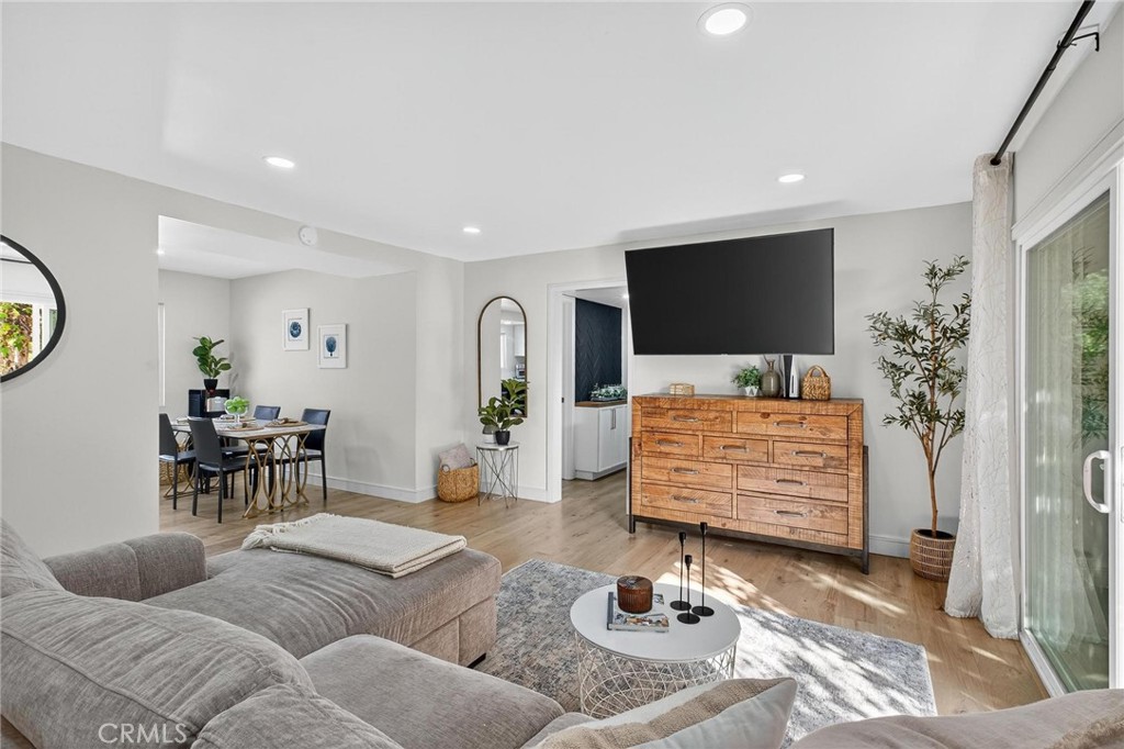 14903 S Normandie 204