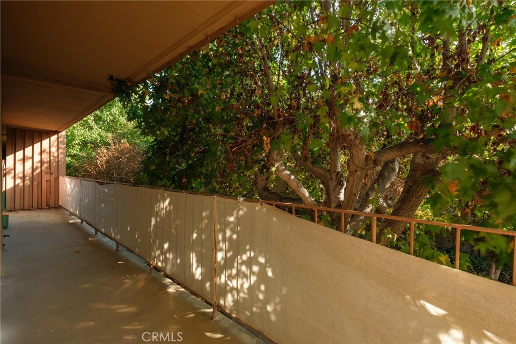 14903 S Normandie 204