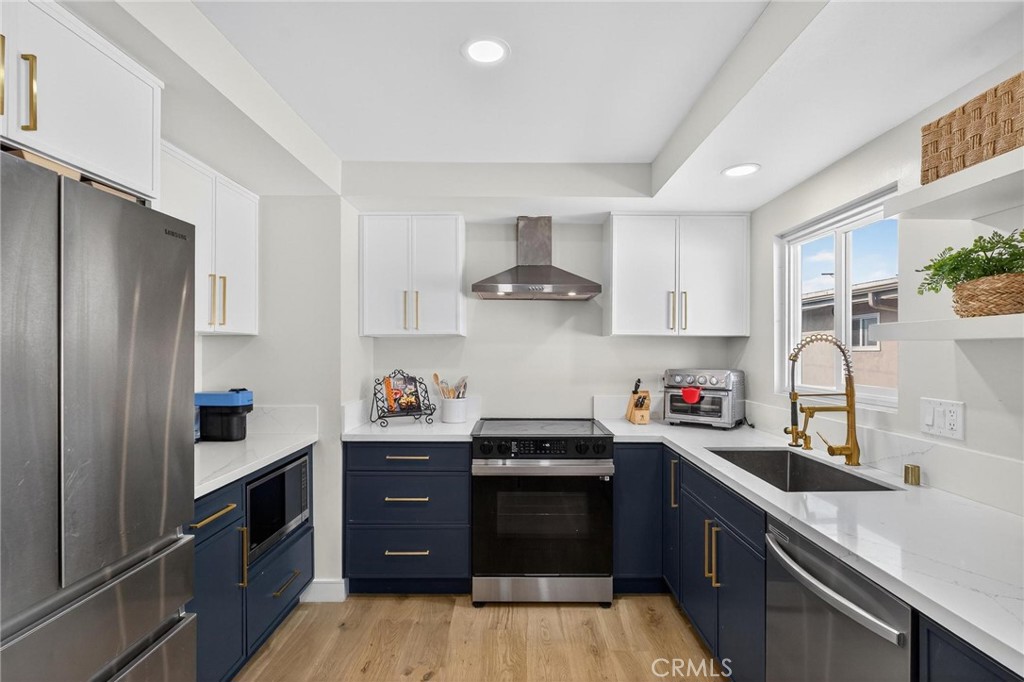 14903 S Normandie 204