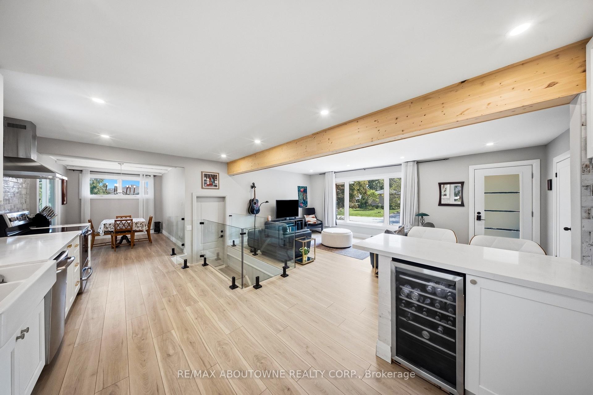 154 Lakeside Drive