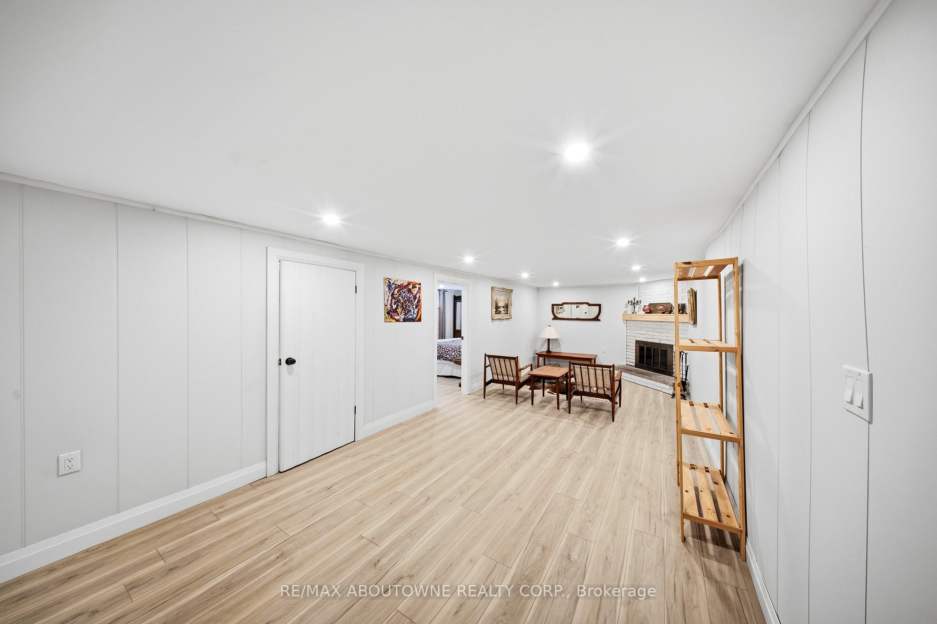 154 Lakeside Drive