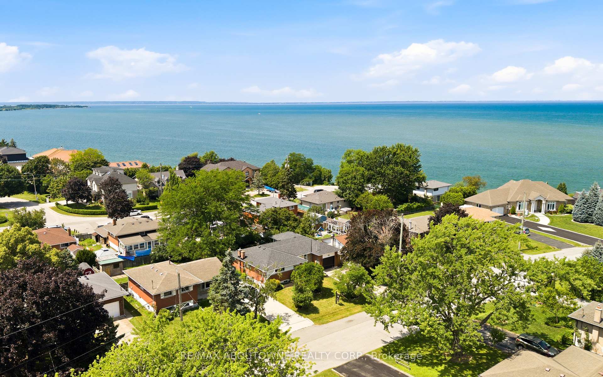 154 Lakeside Drive