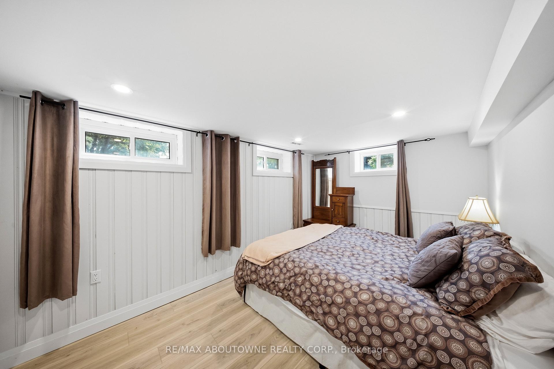 154 Lakeside Drive