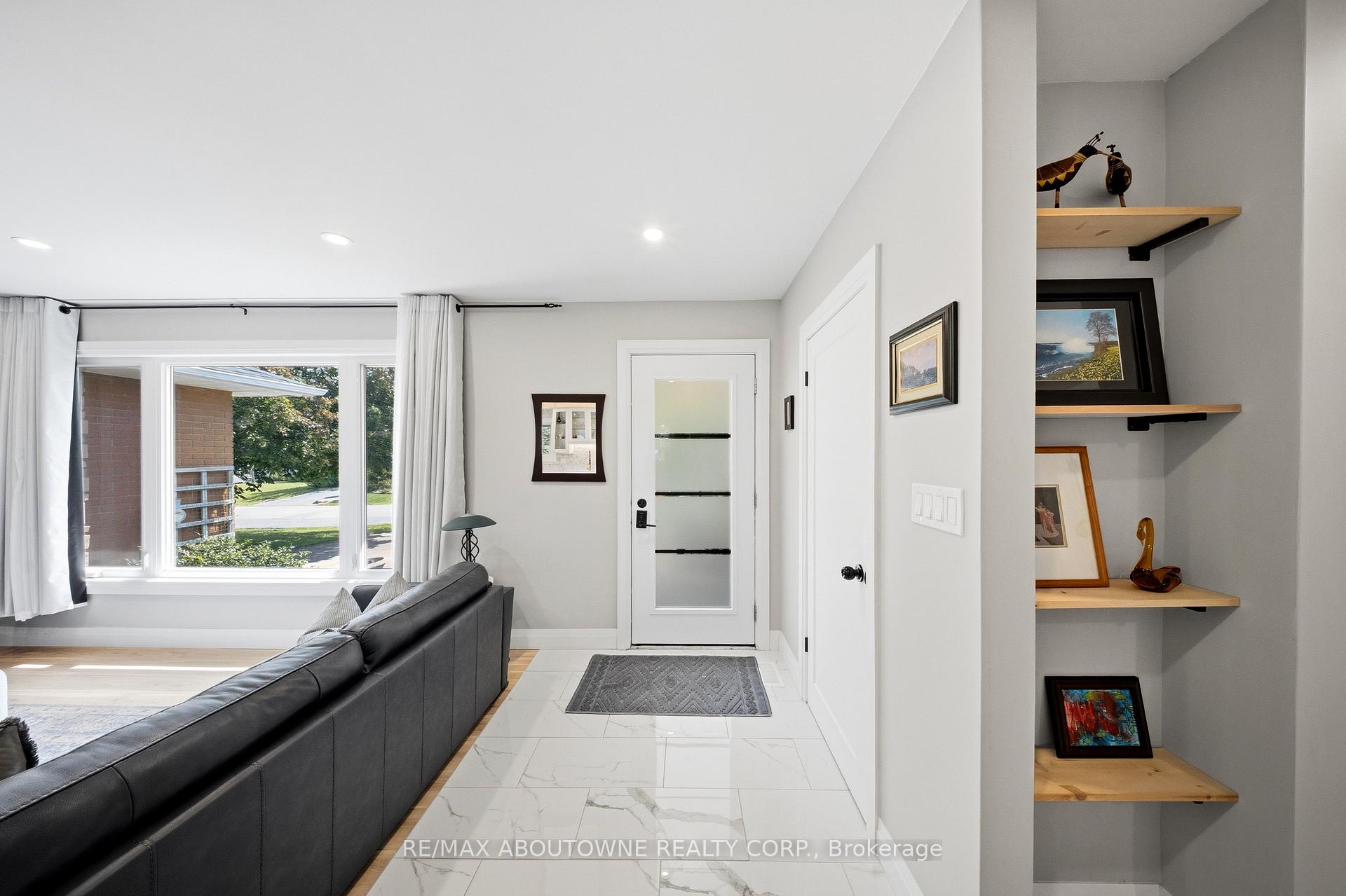 154 Lakeside Drive