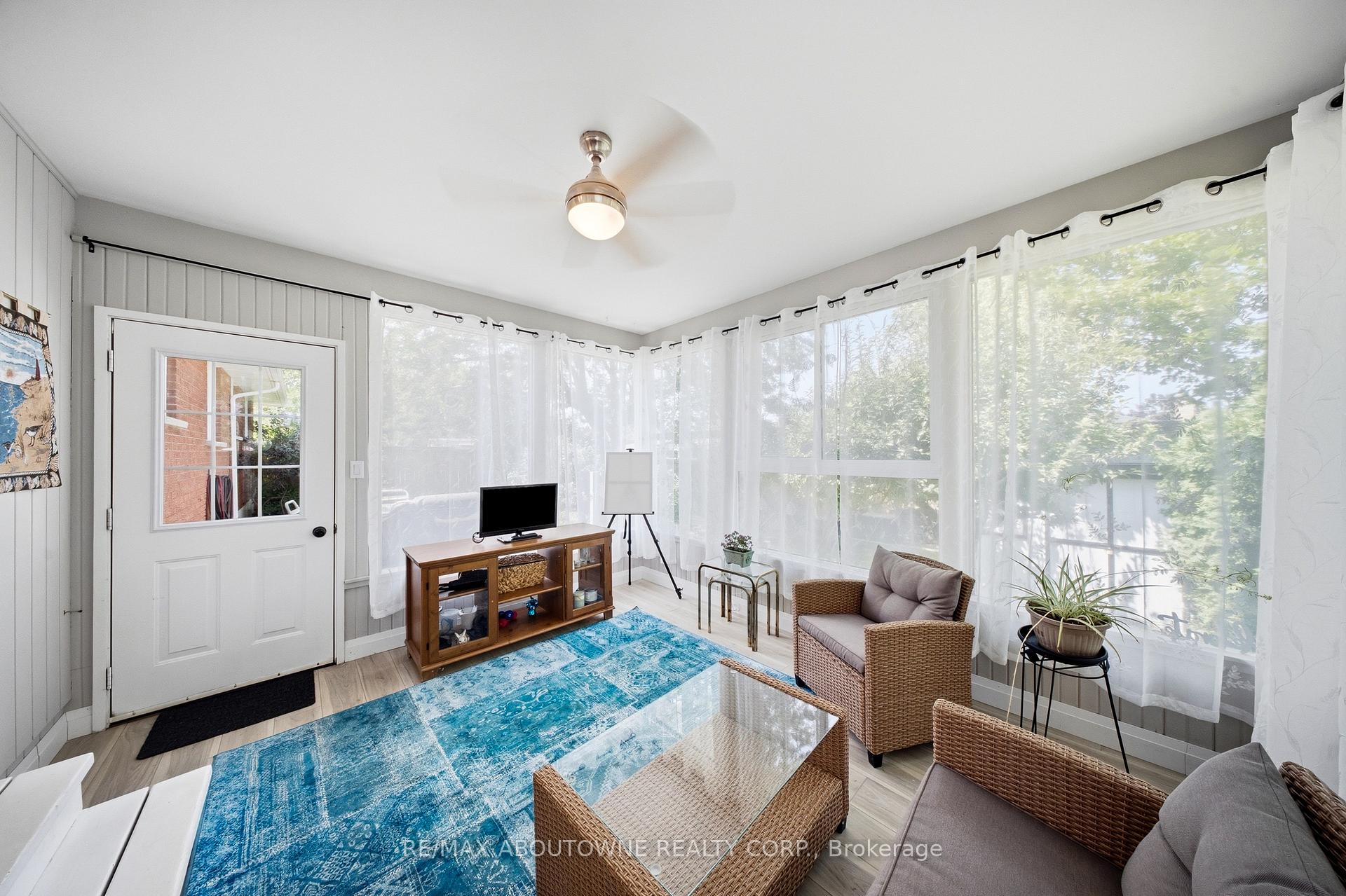 154 Lakeside Drive