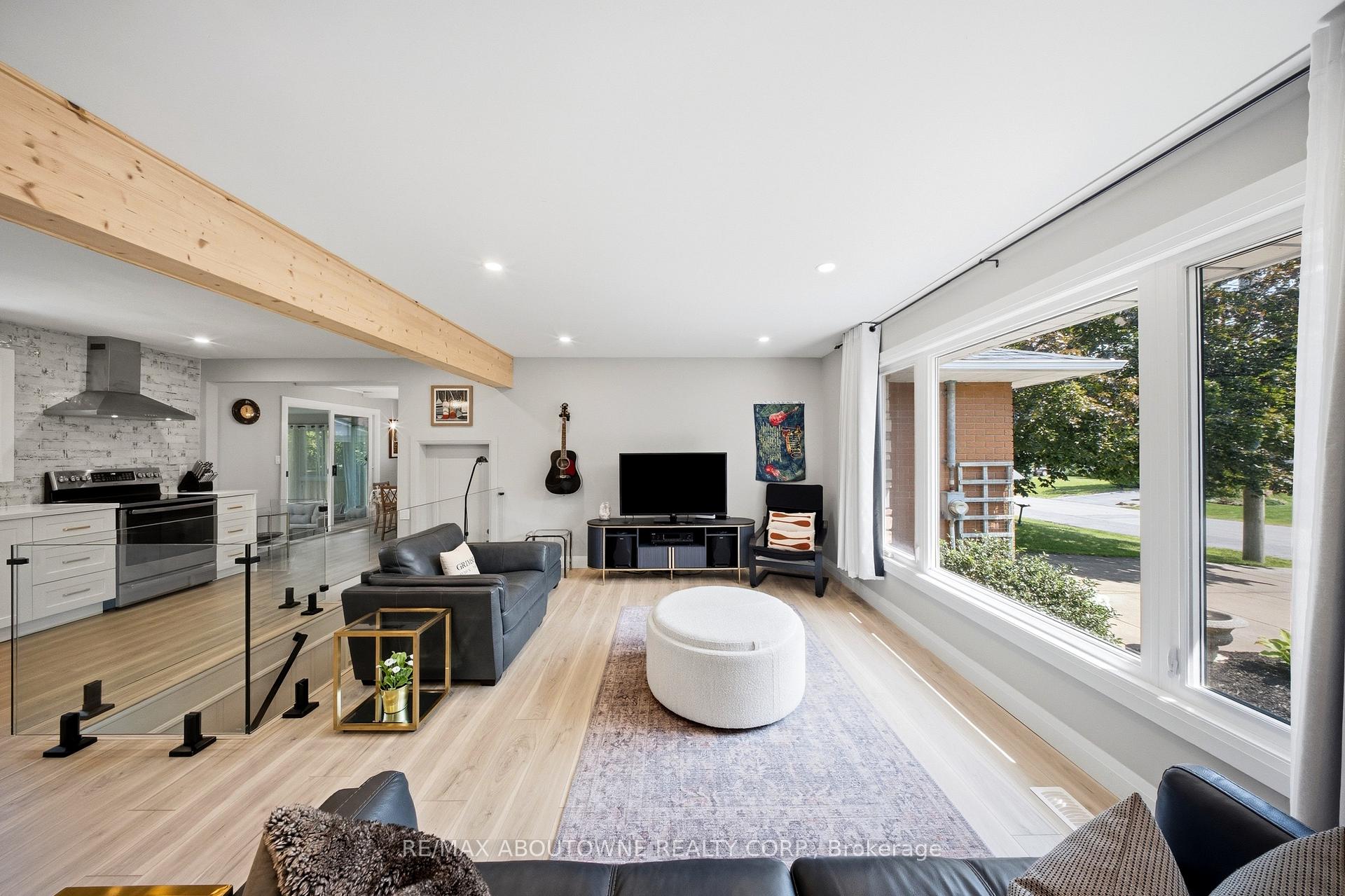 154 Lakeside Drive
