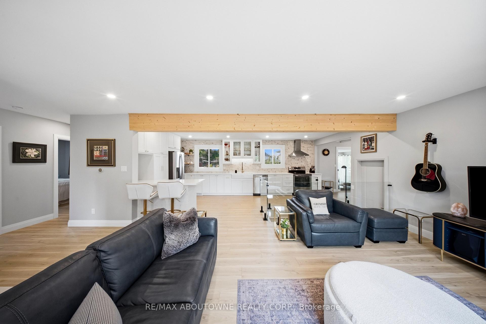 154 Lakeside Drive