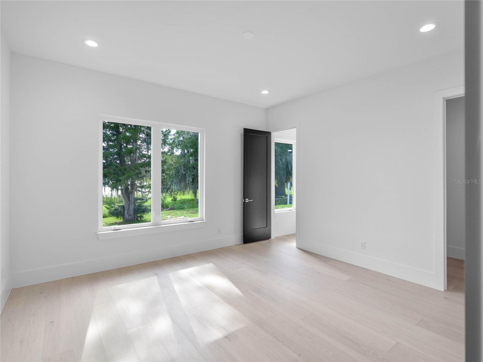 260 DEER ISLE DR