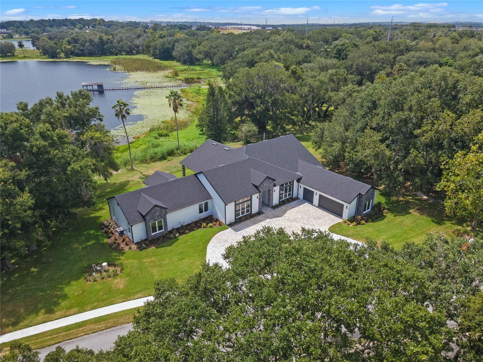 260 DEER ISLE DR