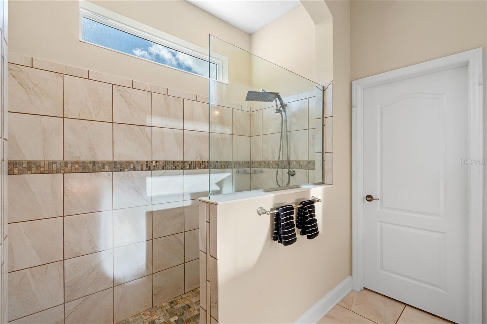 16746 ABBEY HILL CT