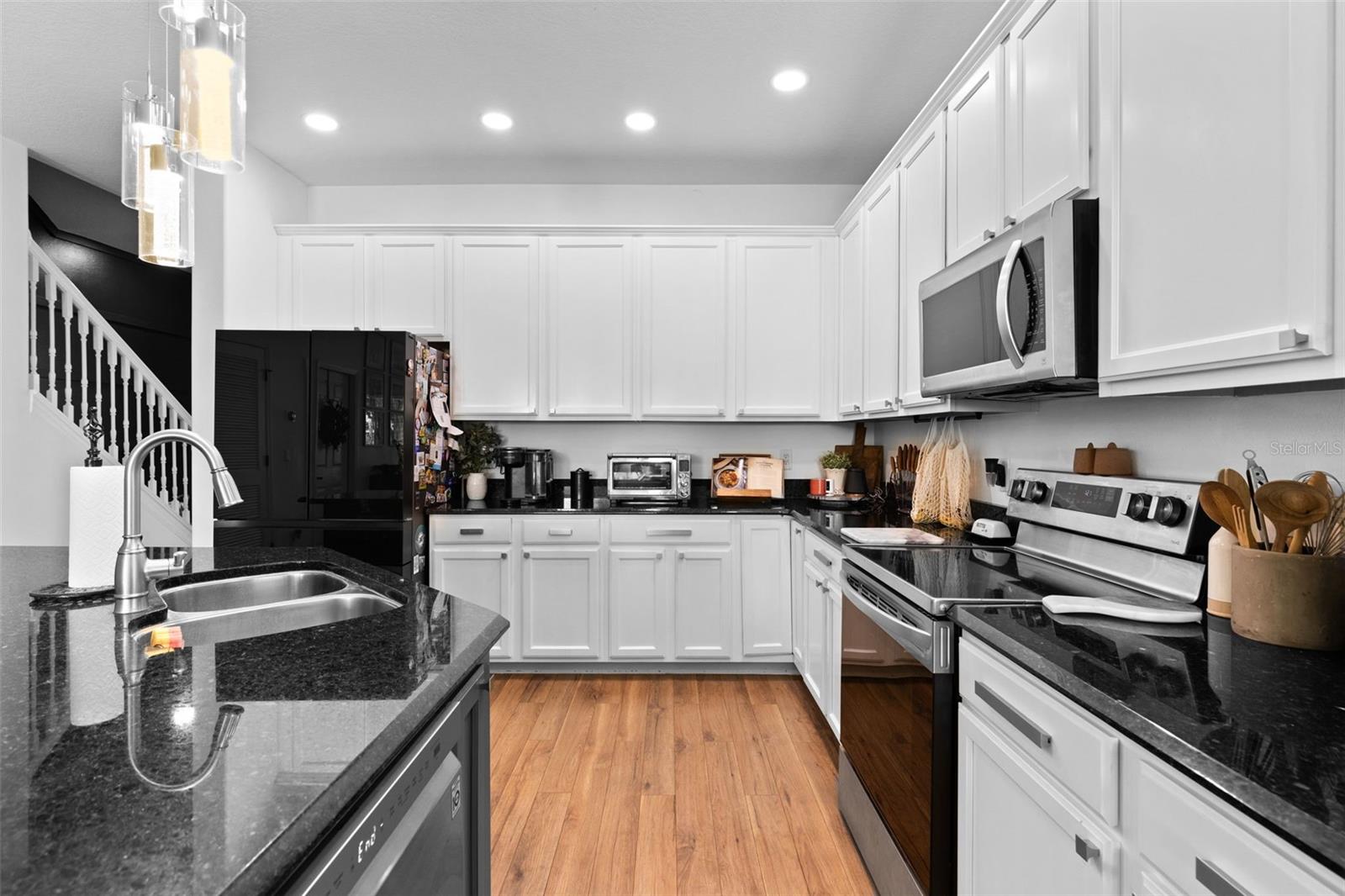 720 BAREFOOT BAY LOOP