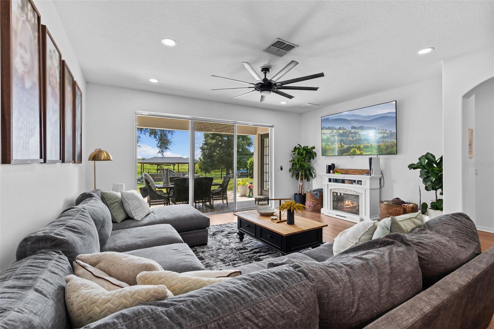 720 BAREFOOT BAY LOOP