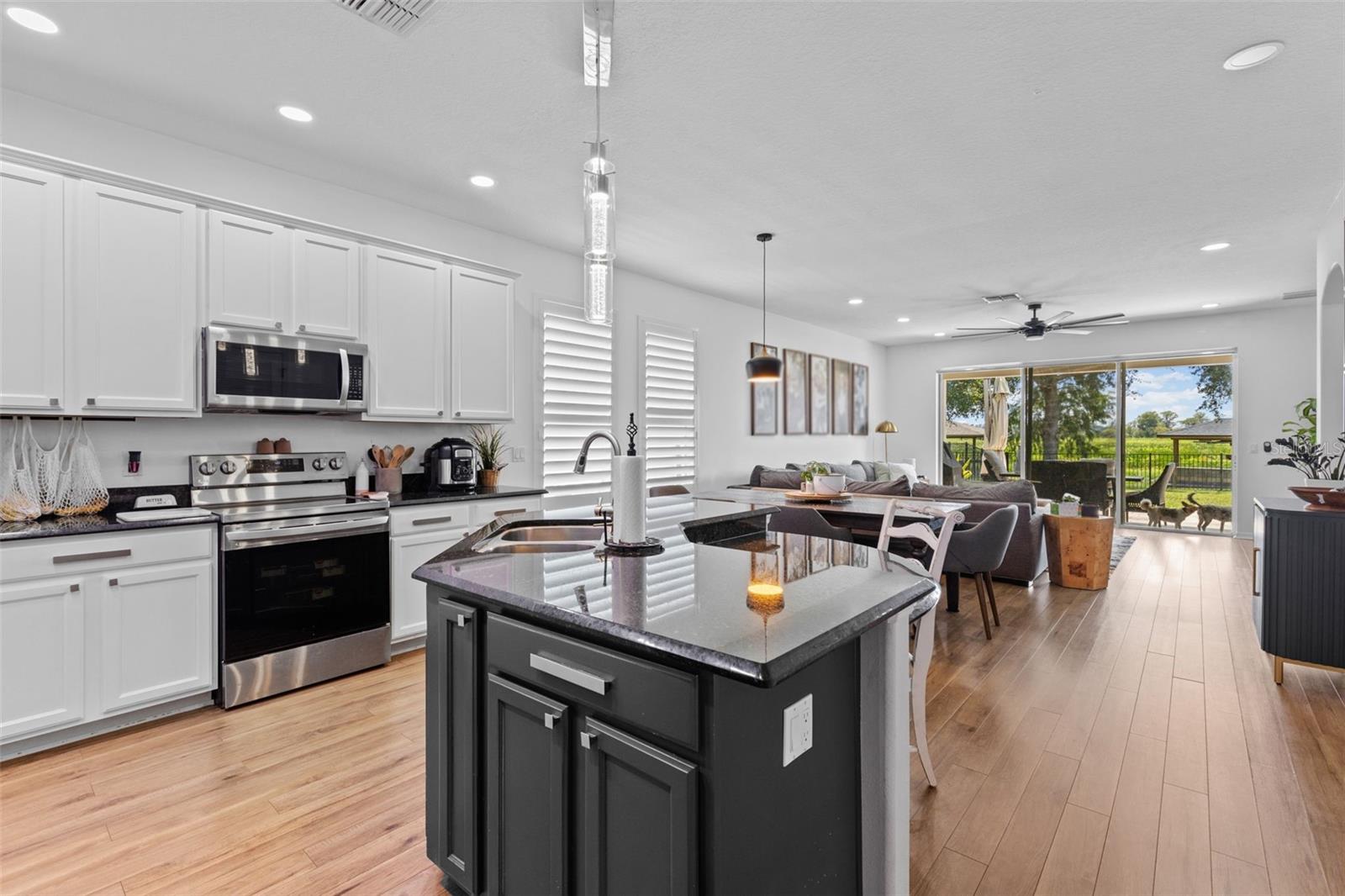 720 BAREFOOT BAY LOOP