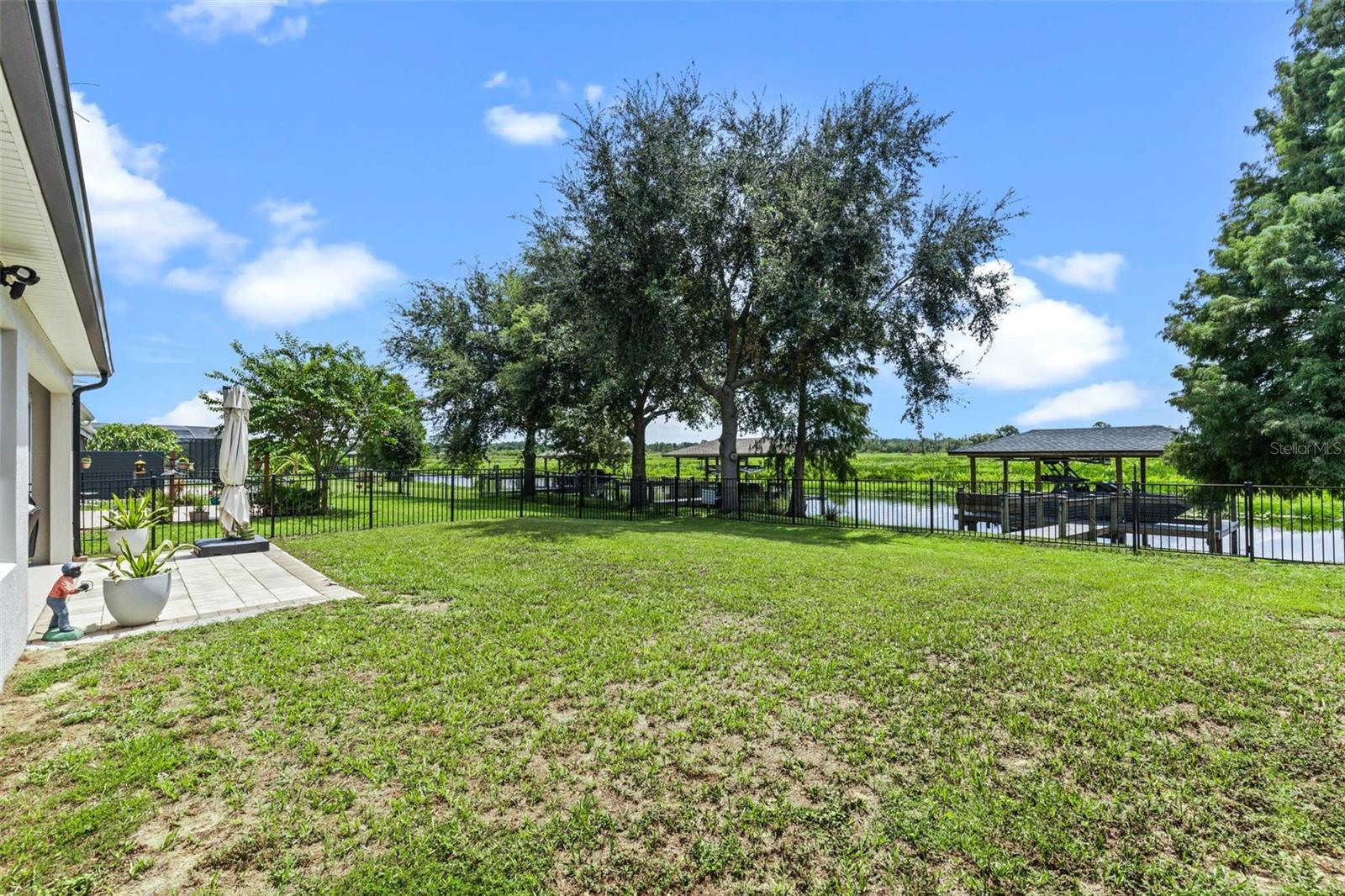 720 BAREFOOT BAY LOOP