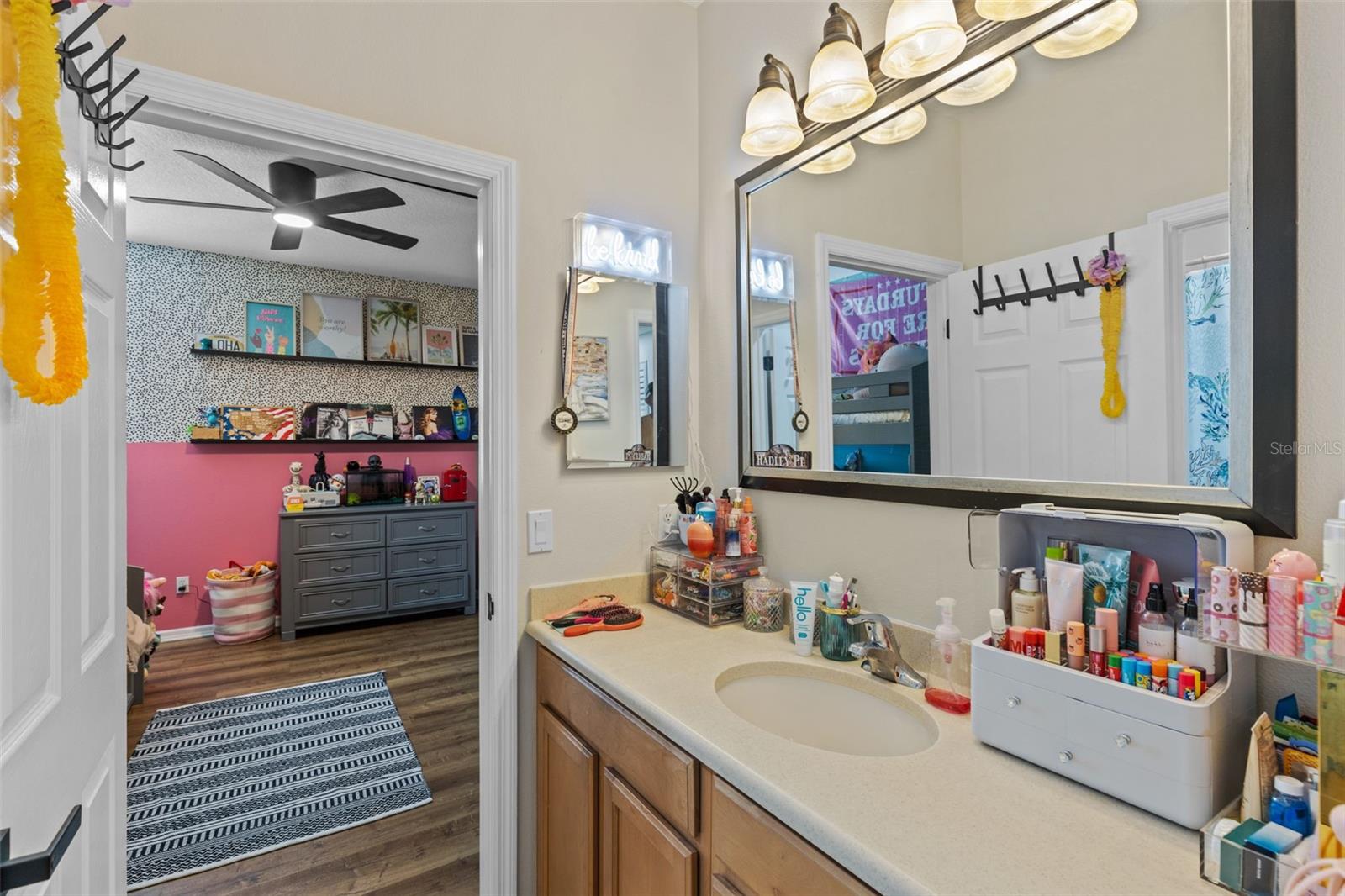 720 BAREFOOT BAY LOOP