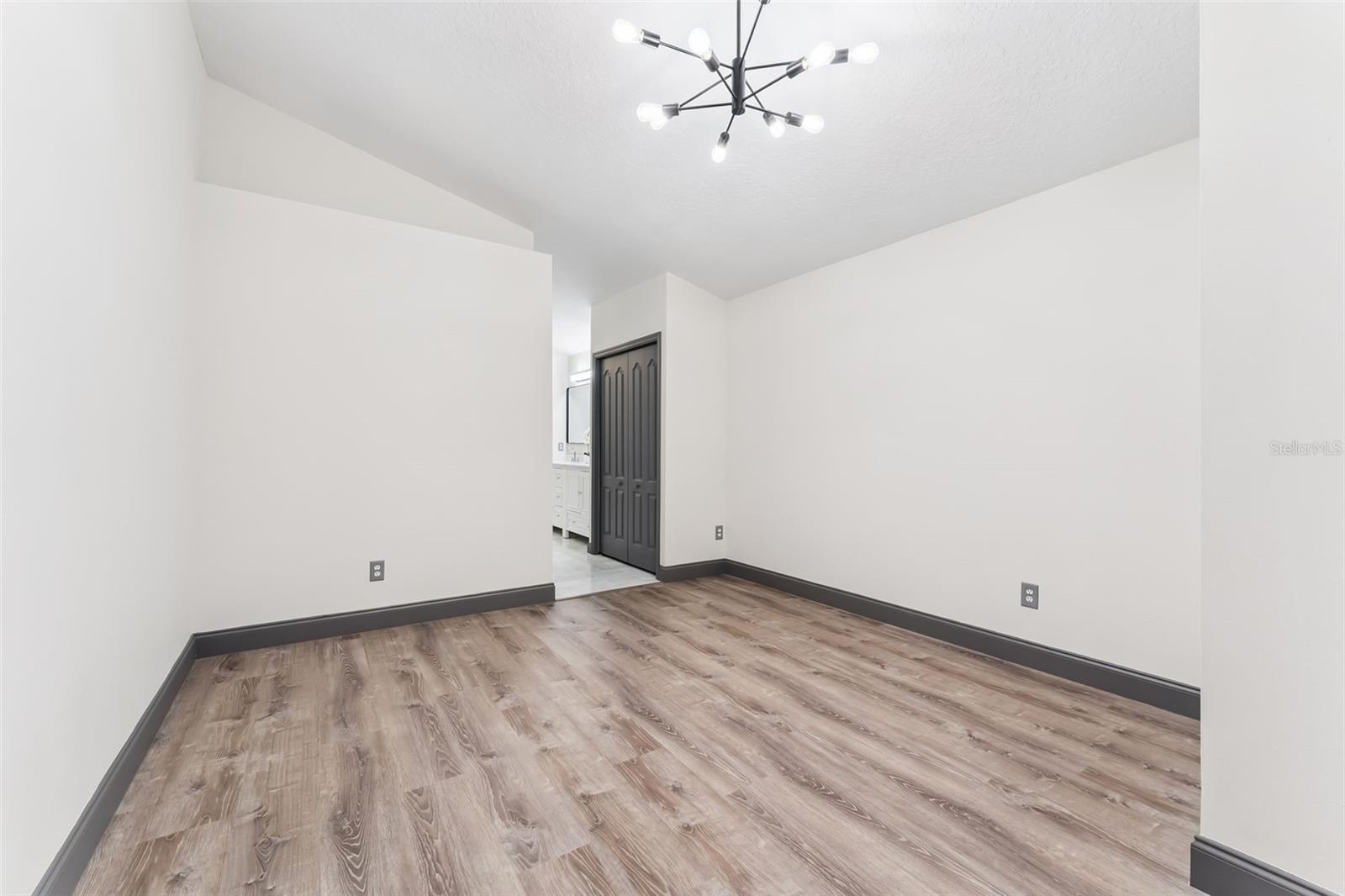 3607 BREEDERS CUP CT