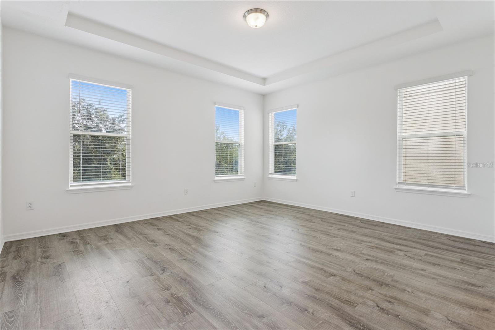 10037 AUSTRINA OAK LOOP