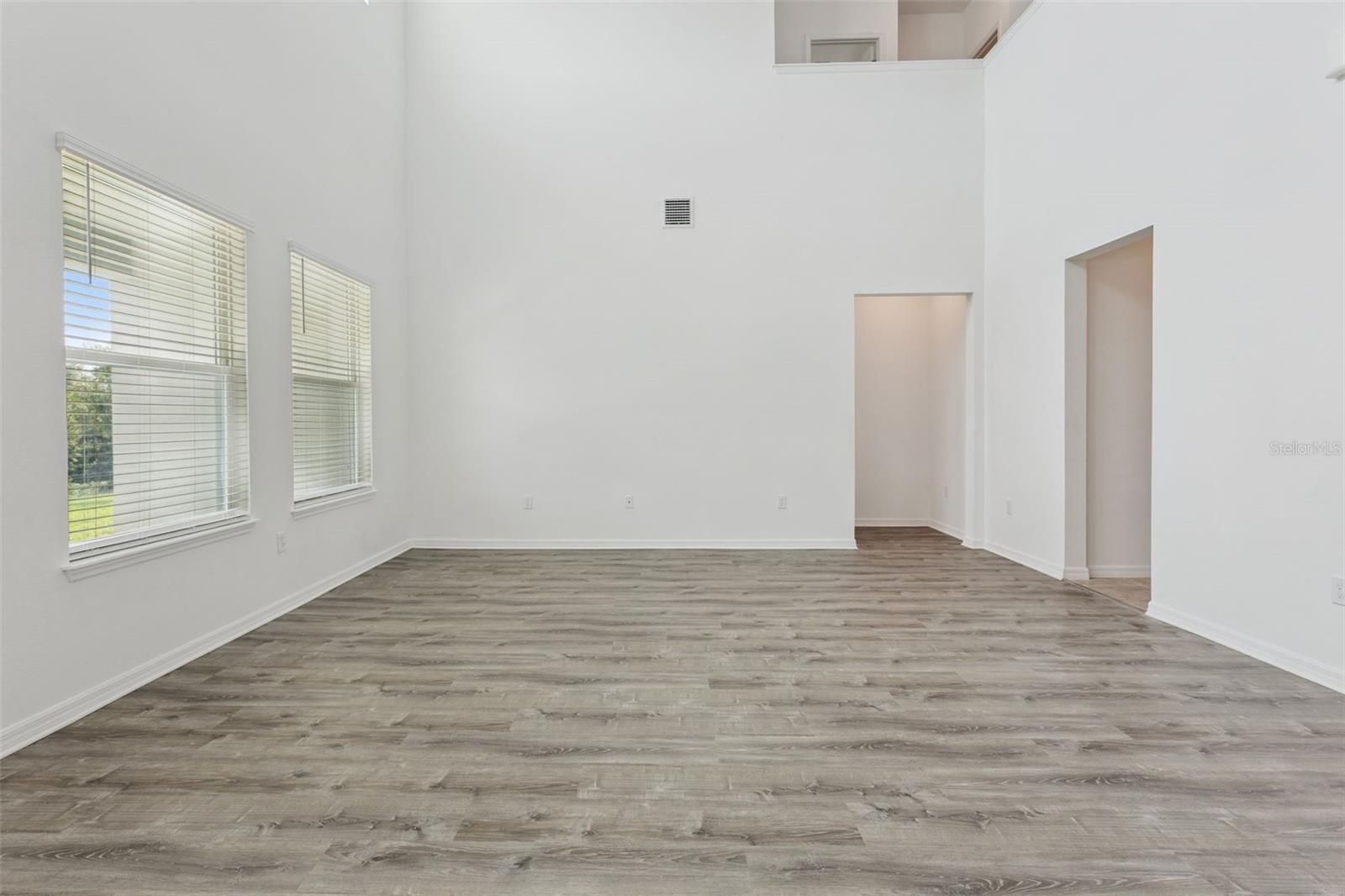 10037 AUSTRINA OAK LOOP
