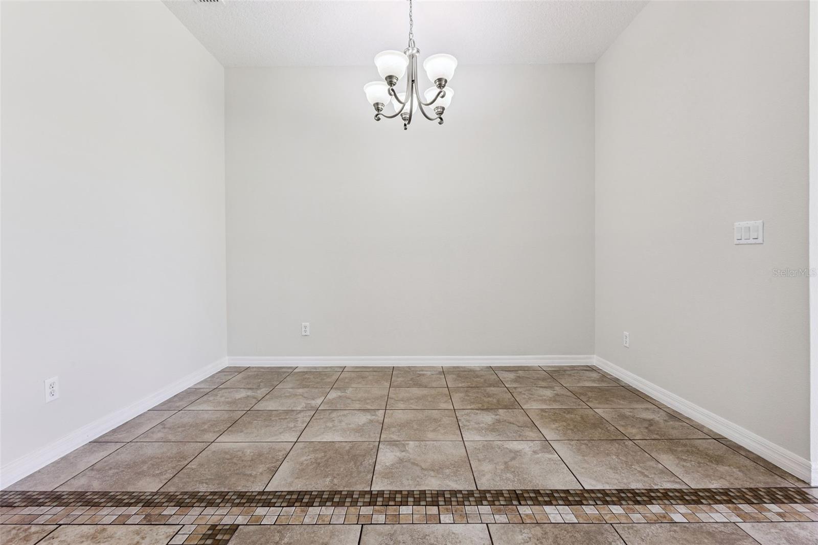 2332 BLACK LAKE BLVD