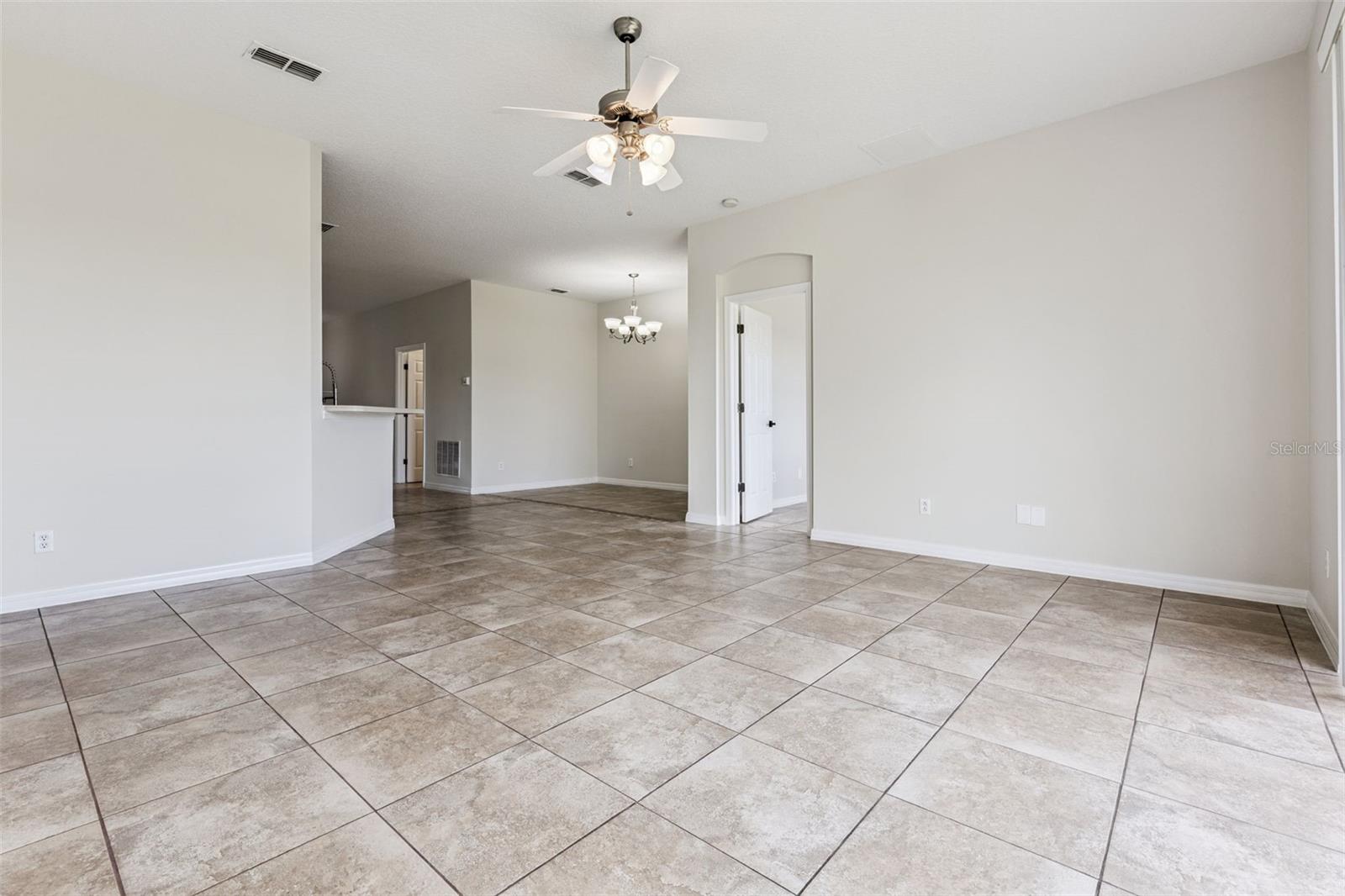 2332 BLACK LAKE BLVD