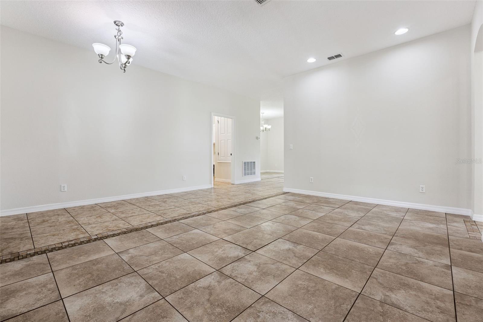 2332 BLACK LAKE BLVD