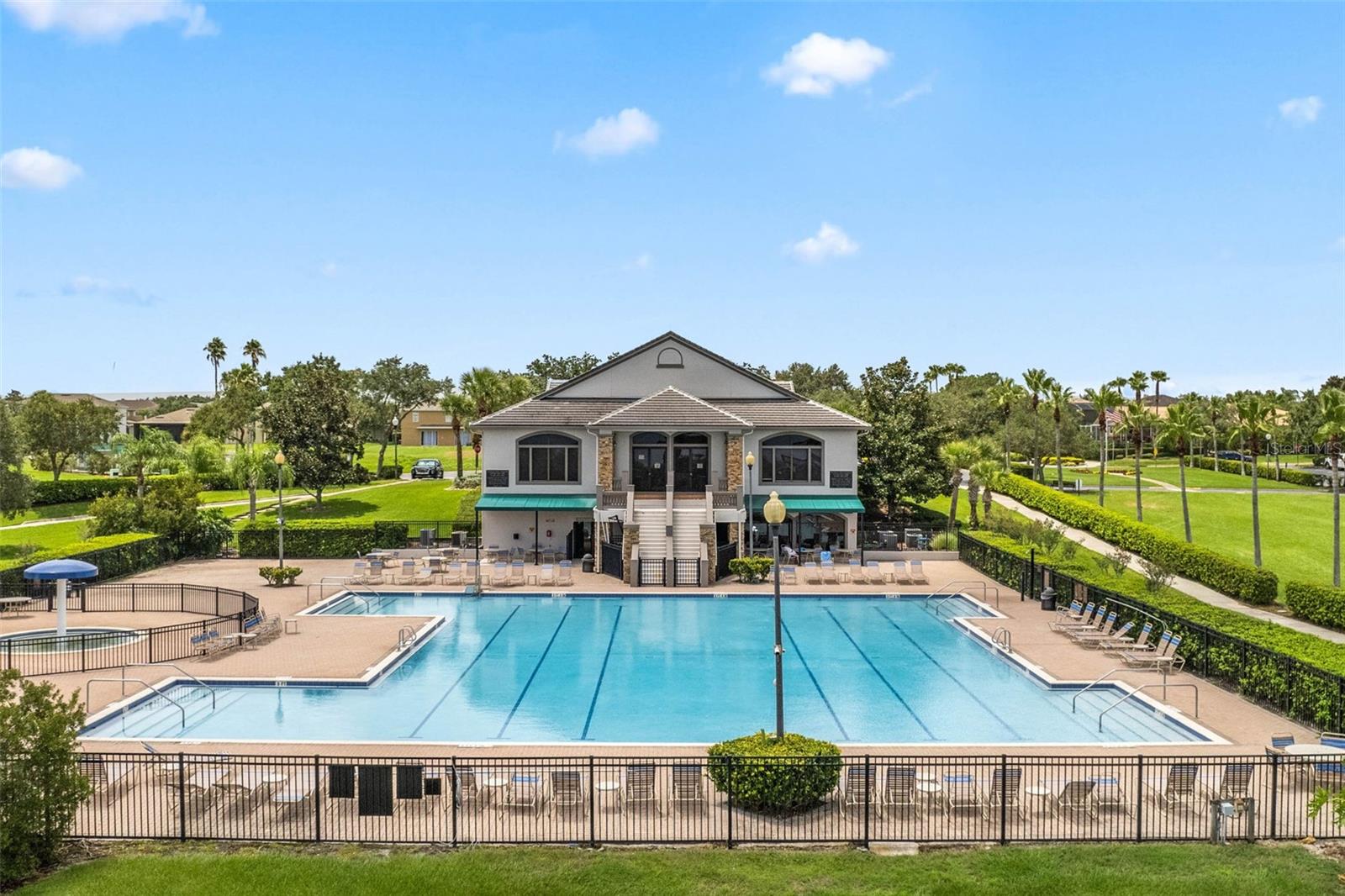 2332 BLACK LAKE BLVD