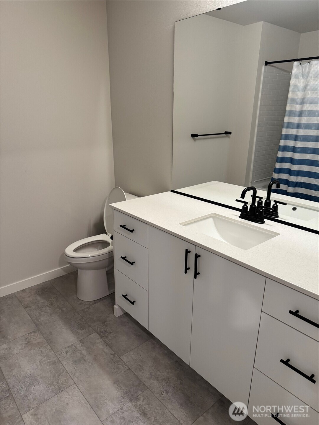 16124 Cascadian Wy Unit: B4