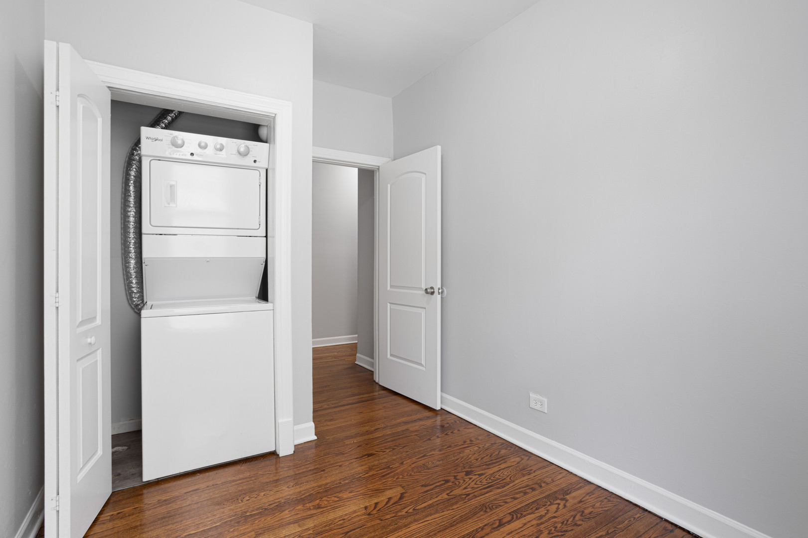 7700 N Marshfield Avenue Unit: 2