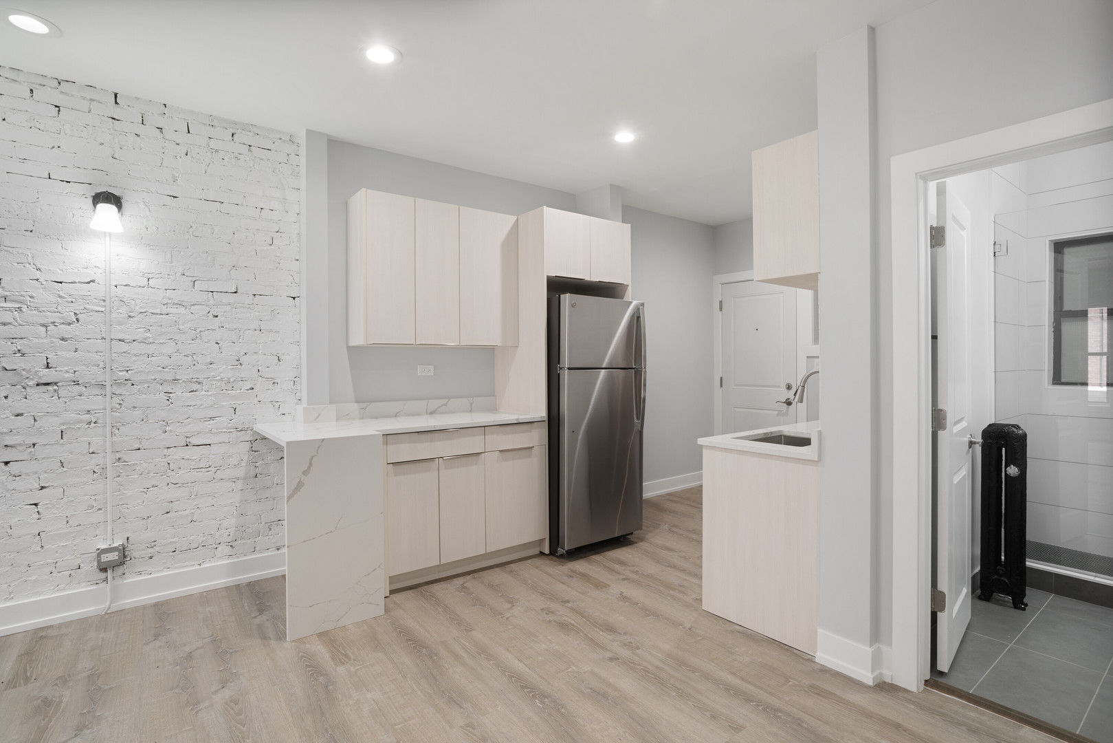 1700 W Juneway Terrace Unit: 3B