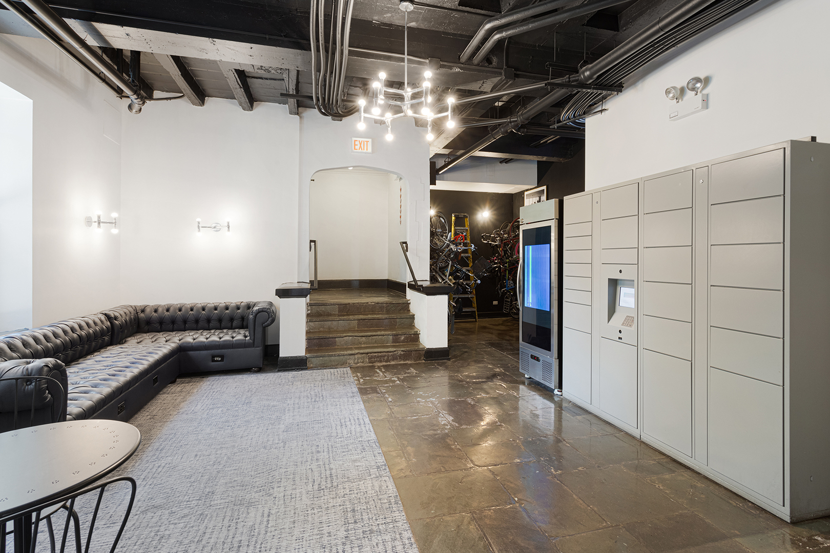 5718 N Winthrop Avenue Unit: 712