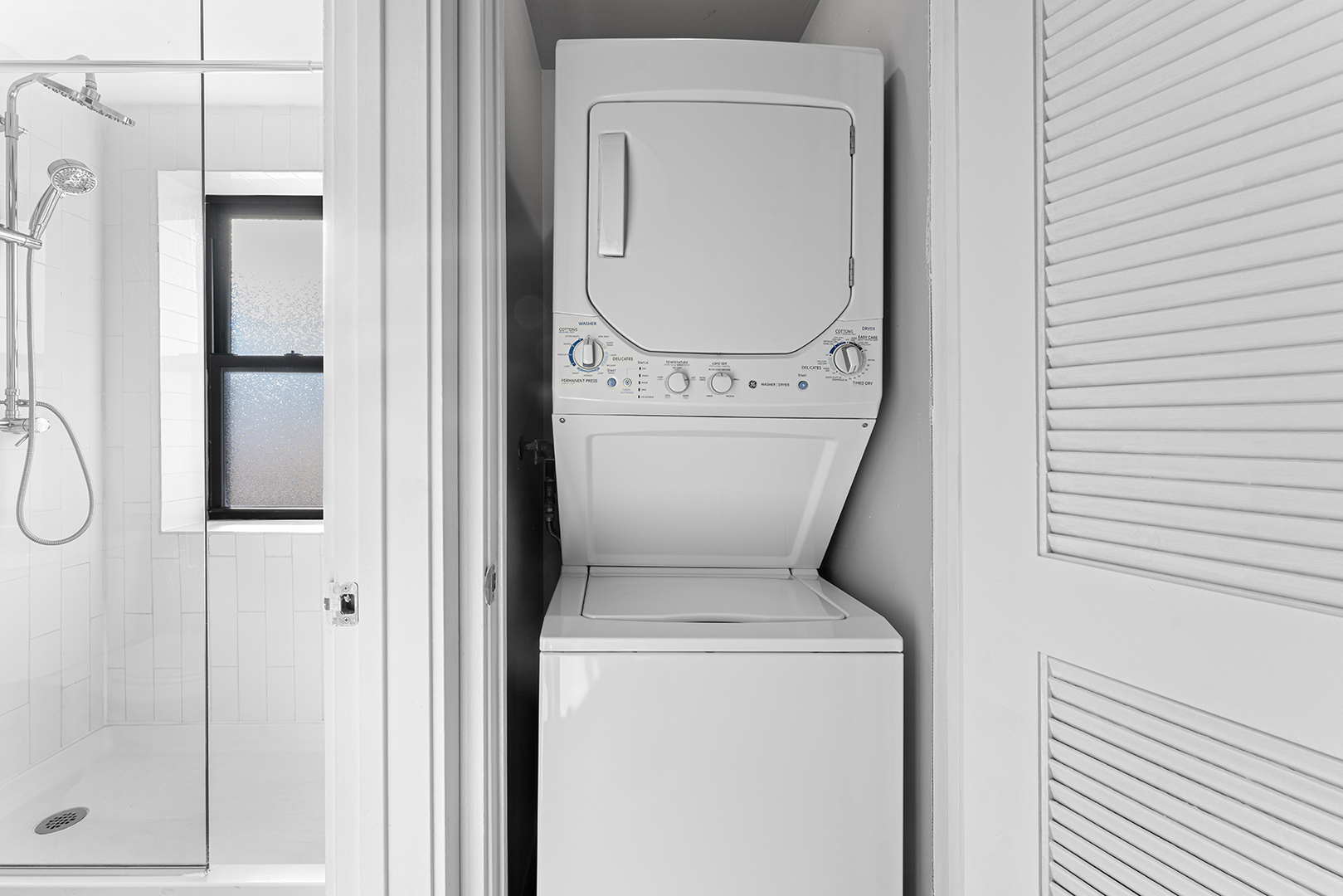 5718 N Winthrop Avenue Unit: 712