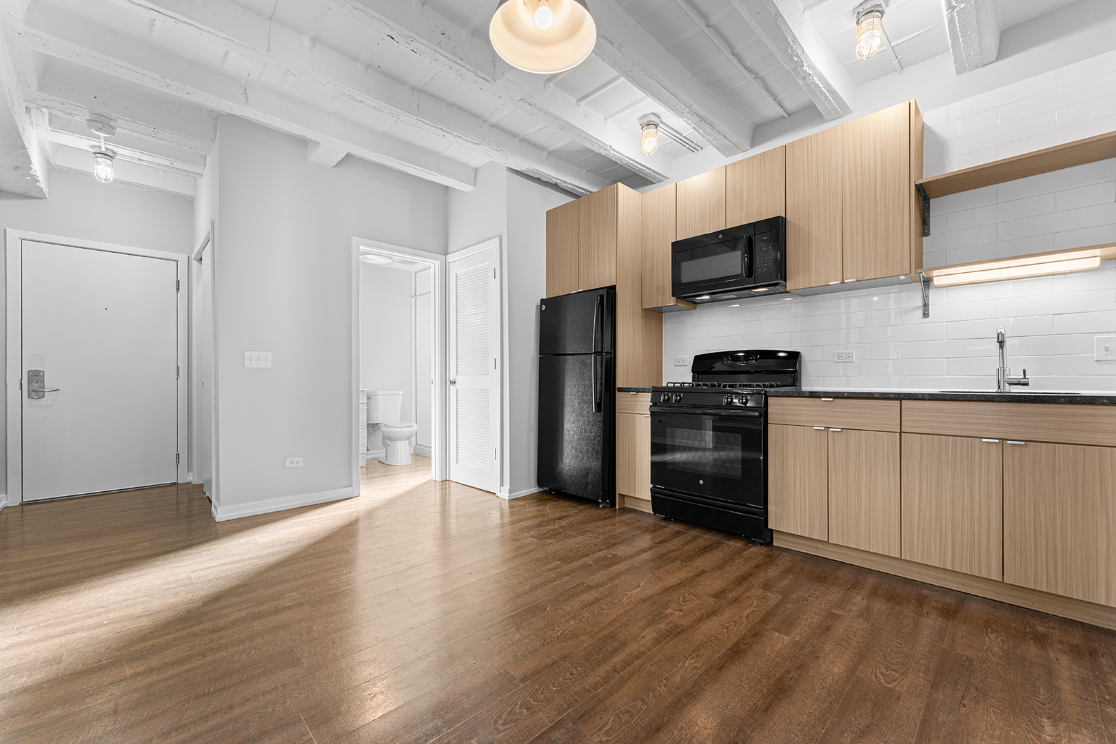 5718 N Winthrop Avenue Unit: 712