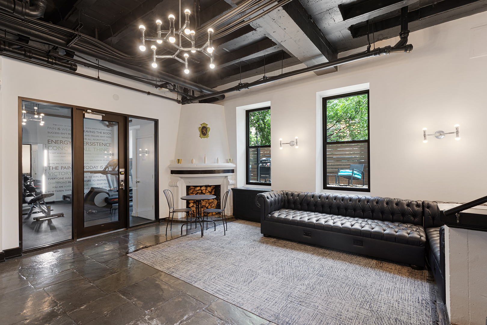 5718 N Winthrop Avenue Unit: 712