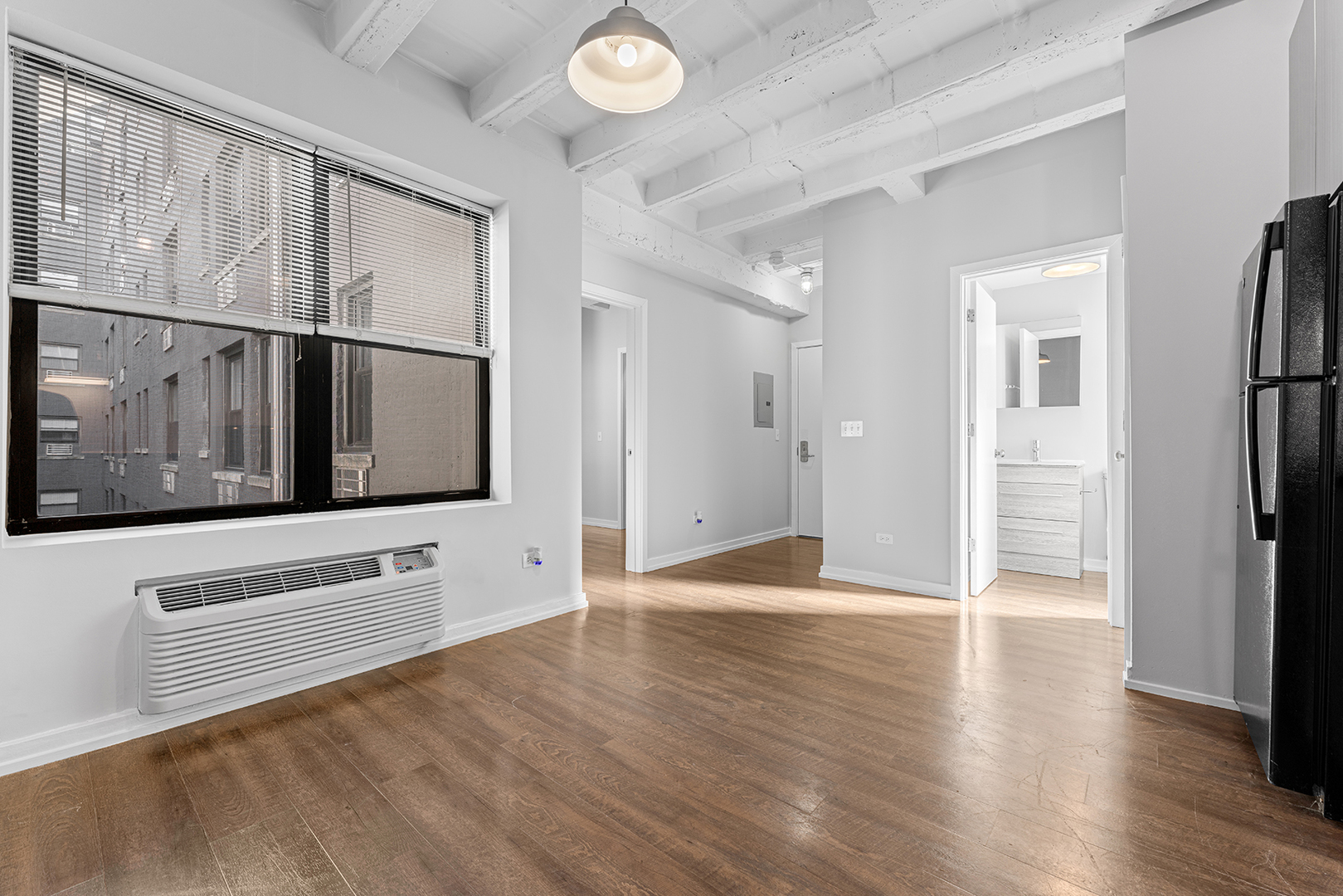 5718 N Winthrop Avenue Unit: 712