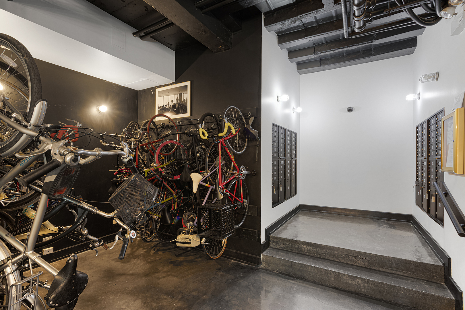 5718 N Winthrop Avenue Unit: 712