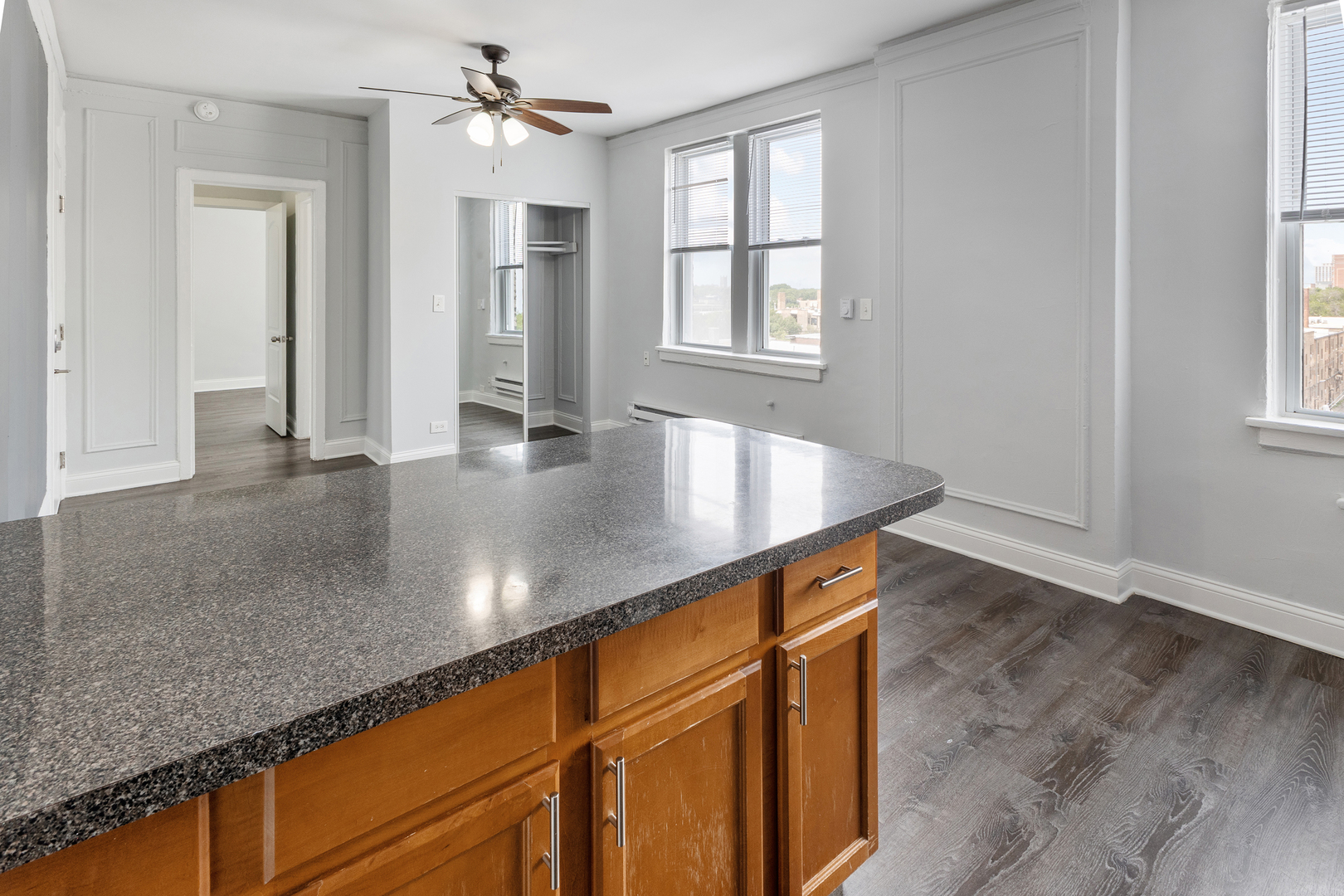 5860 N Kenmore Avenue Unit: 609