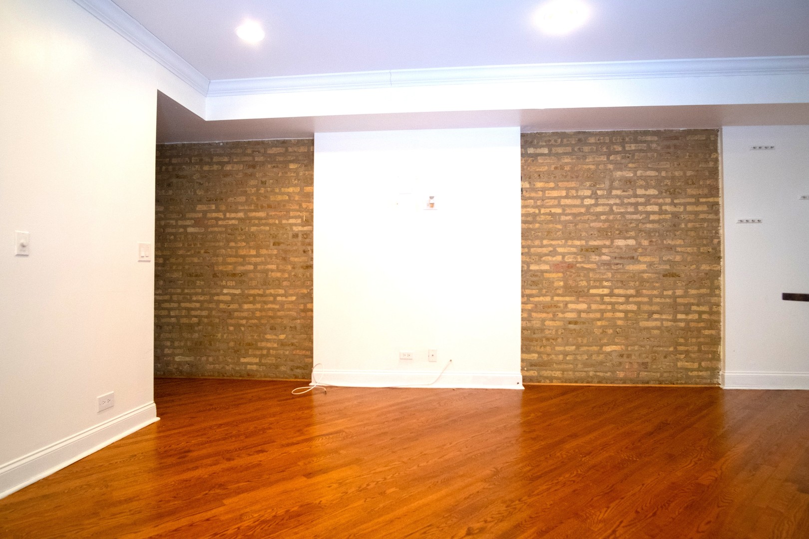 2319 W Rosemont Avenue Unit: 1