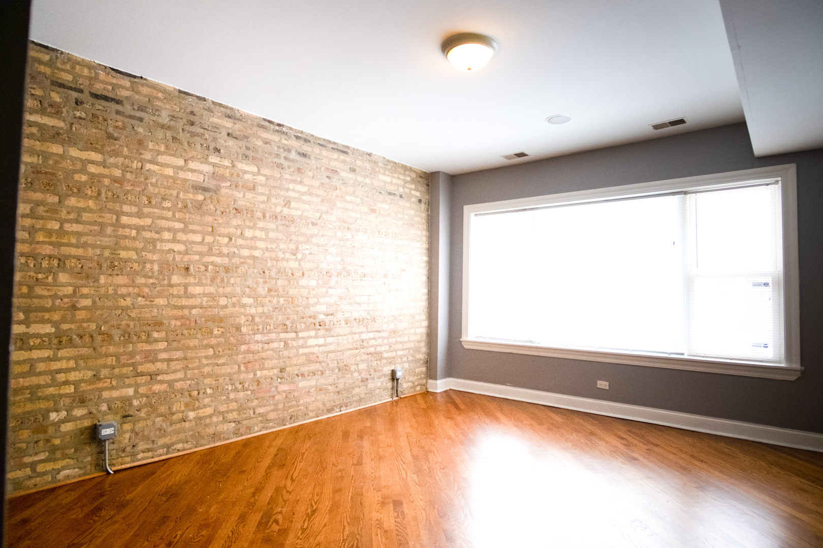 2319 W Rosemont Avenue Unit: 1