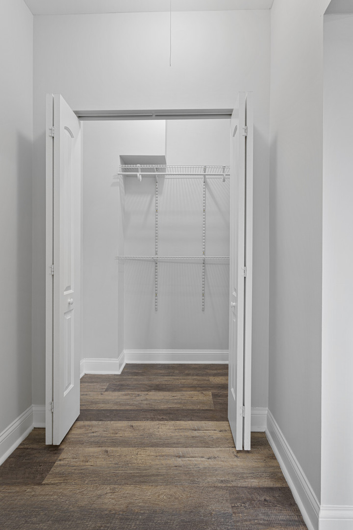 1608 W Sherwin Avenue Unit: 611