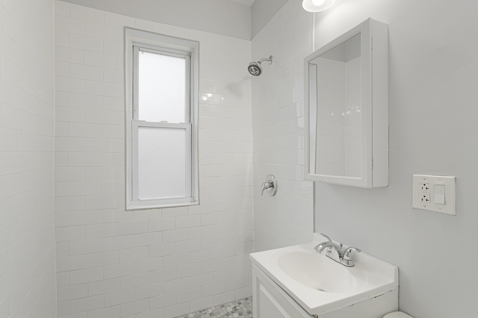 1608 W Sherwin Avenue Unit: 611