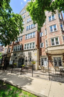 1608 W Sherwin Avenue Unit: 611