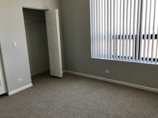 2451 W Howard Street Unit: 204