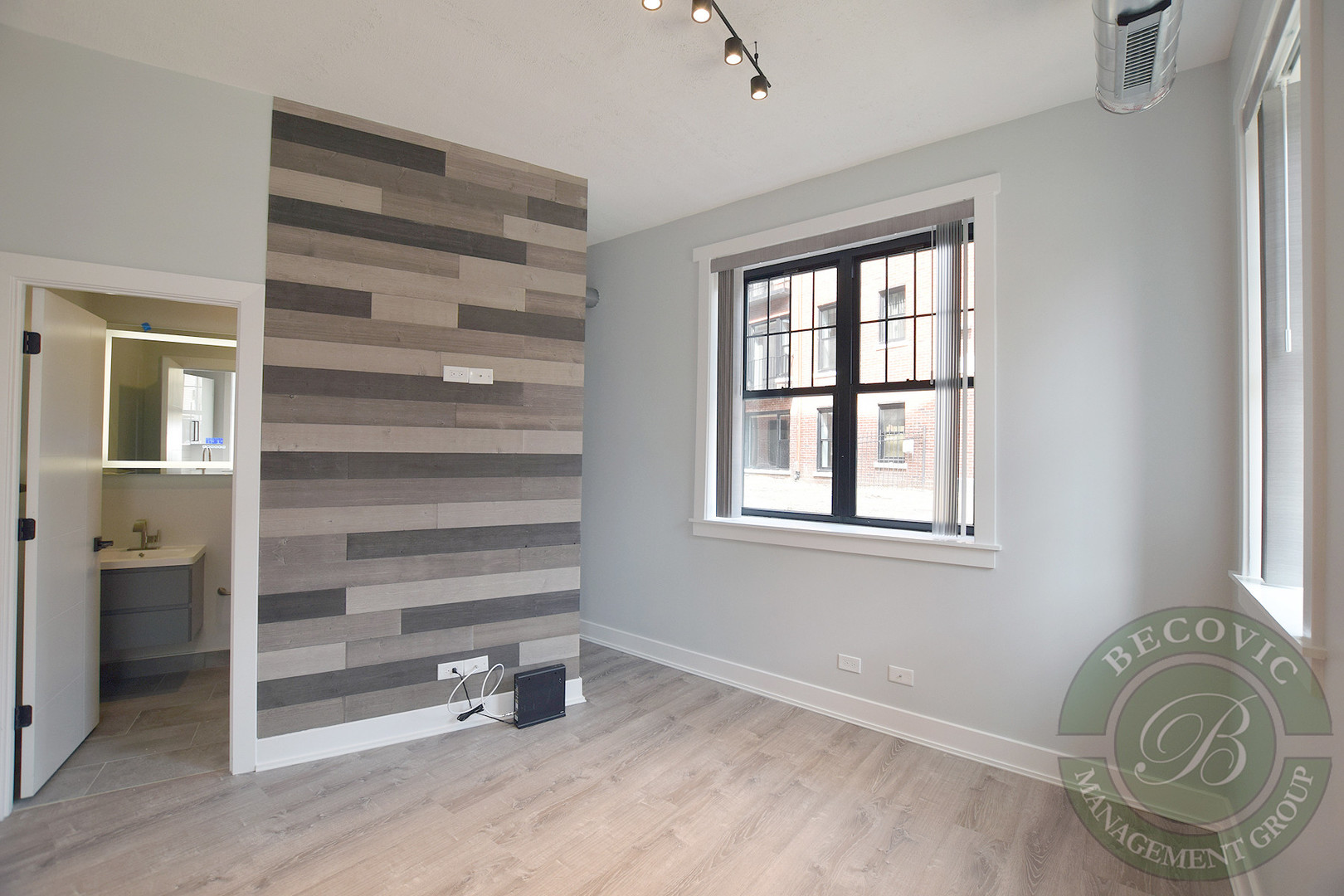 7645 N SHERIDAN Road Unit: 112