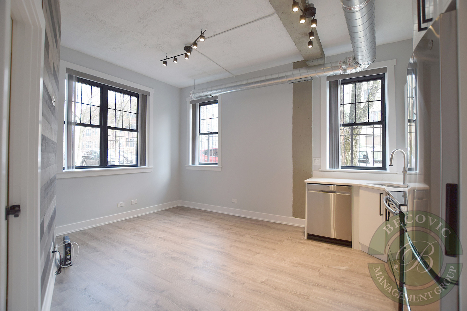 7645 N SHERIDAN Road Unit: 112